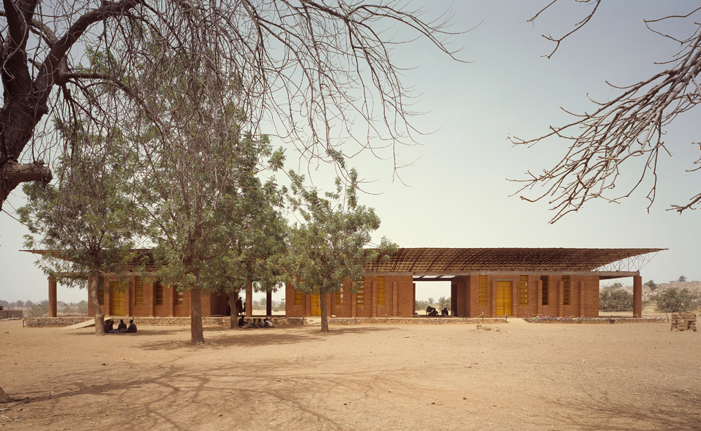 Kéré Architecture, Gando Primary School; Gando, Burkina Faso, 2001 © Simeon Duchoud